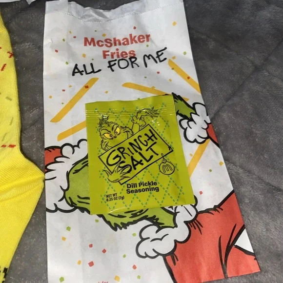 2025 McDONALD'S Grinch Christmas Adult Happy Meal Socks YELLOW - Picture 5 of 9
